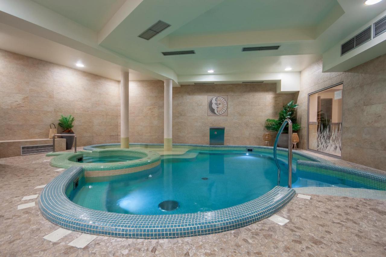 Apartserwis - Gorace Zrodla Apartament Czerwone Wierchy زاكوباني المظهر الخارجي الصورة